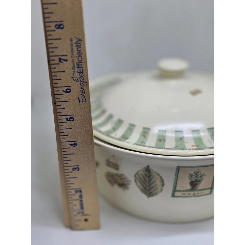 Pfaltzgraff Casserole Dish Naturewood 2.5 Qt‎ Round Covered Baker Green Cream